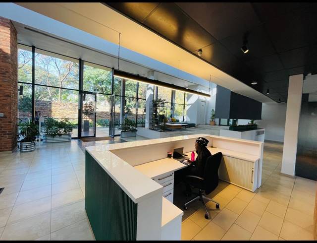 631M² OFFICE TO LET IN FOURWAYS